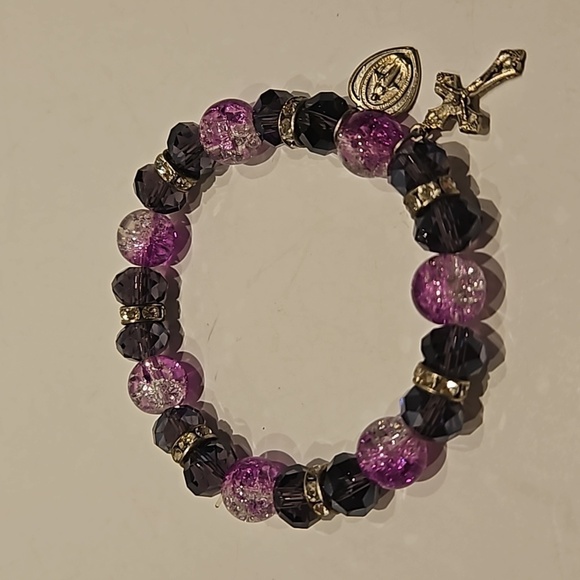 SMOKE CRYSTAL, GLASS BEADS & Rhinestone Rondells w ITALY Cross & Heart Bracelet - Picture 1 of 5
